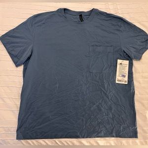 Lululemon men’s short sleeve t shirt